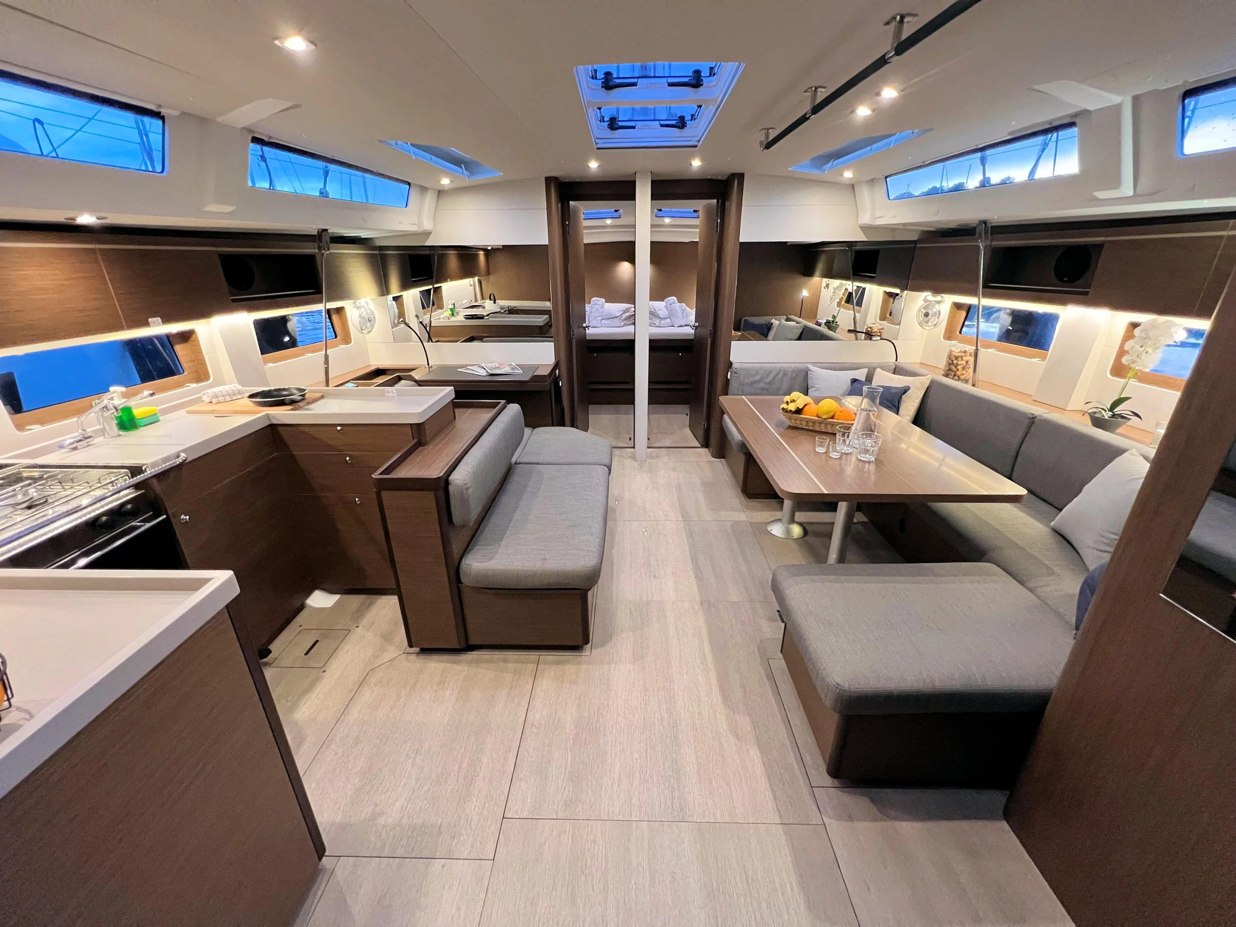 Oceanis 51.1 (Panda II) Interior image - 19