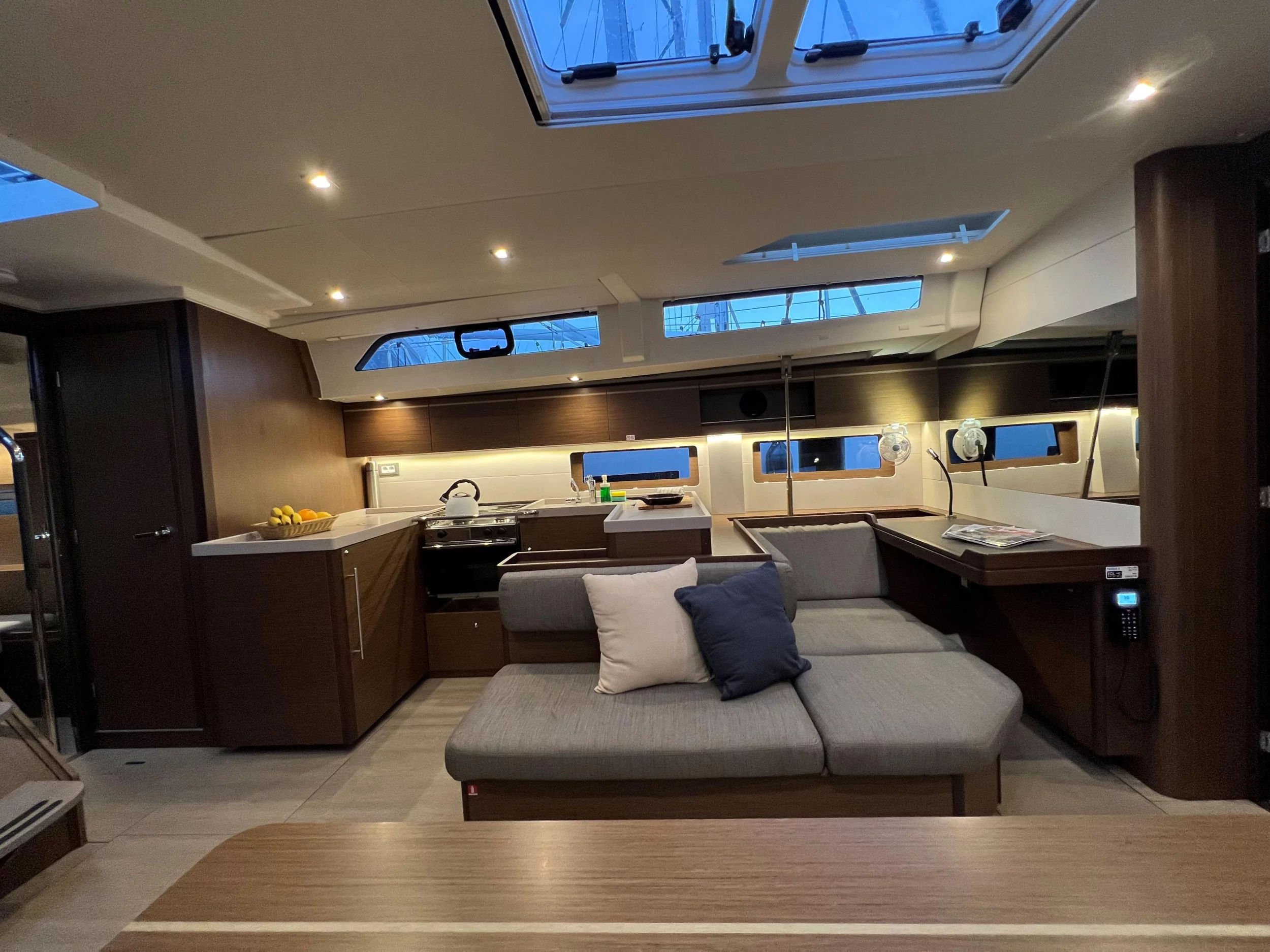 Oceanis 51.1 (Panda II)  - 30