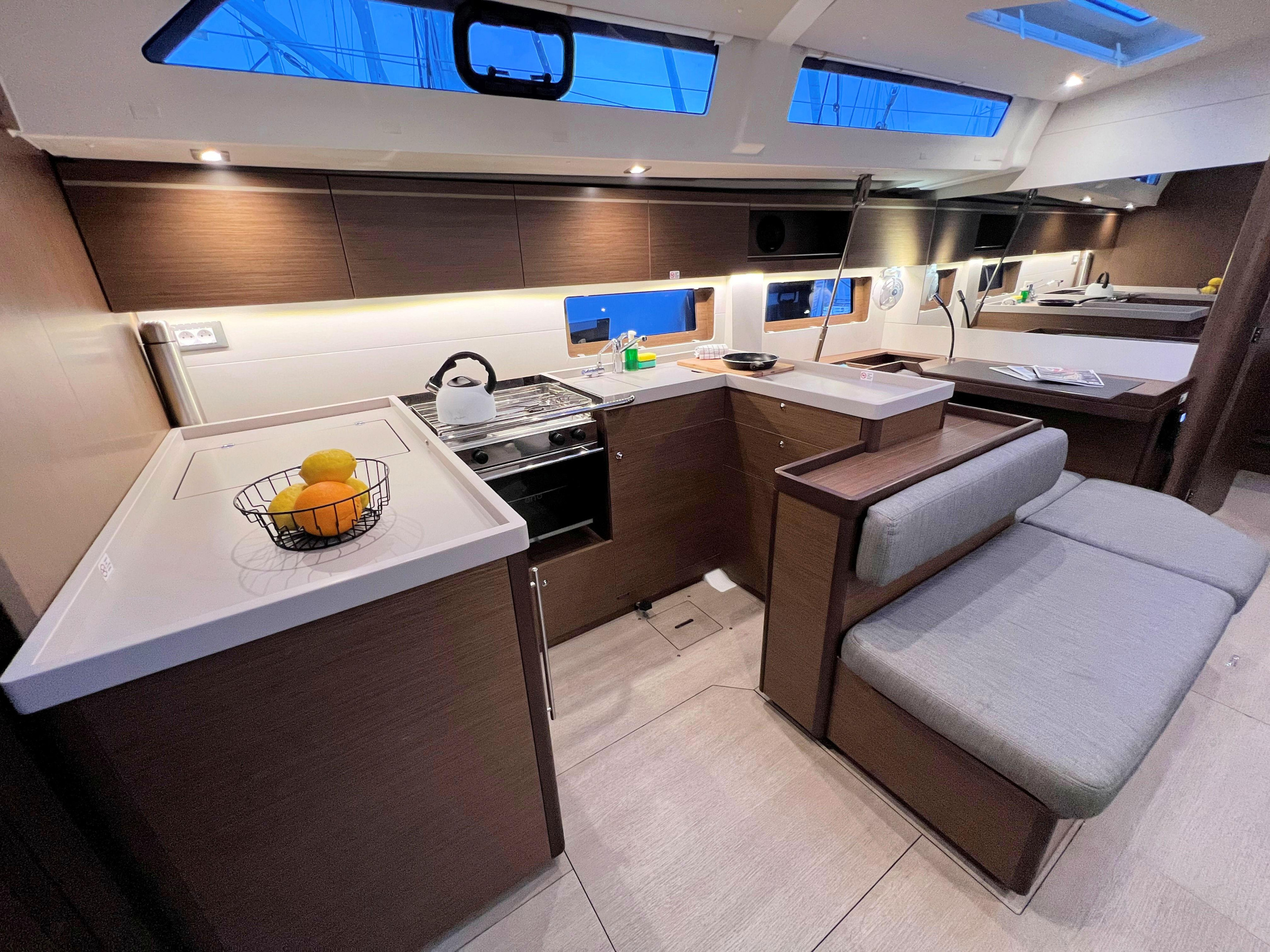 Photo #17 - Oceanis 51.1 (Panda II) in Pula - 15871