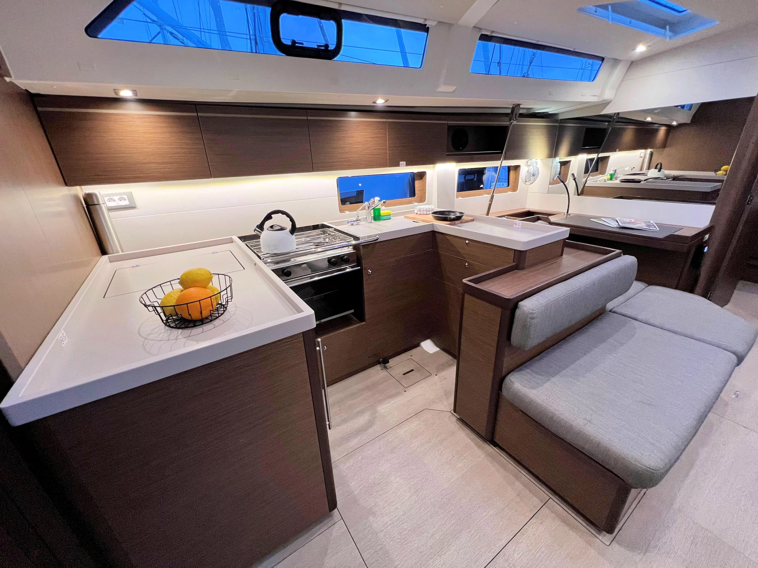 Oceanis 51.1 (Panda II)  - 16