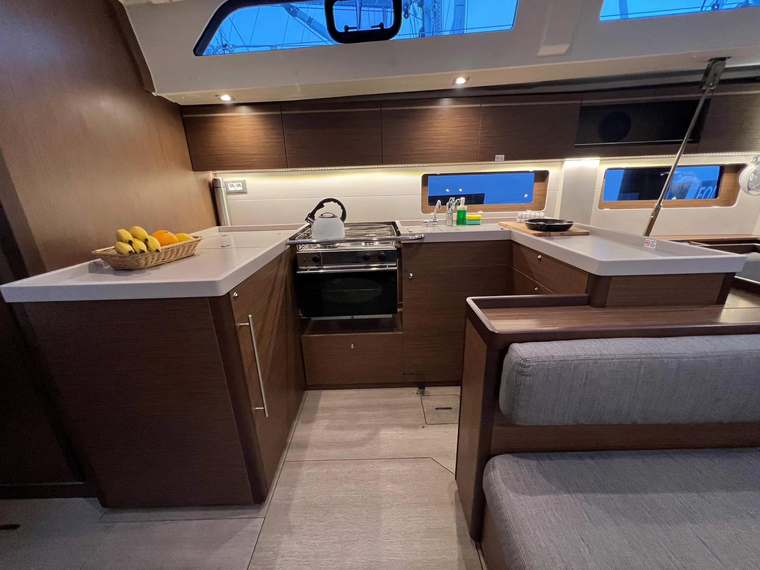 Oceanis 51.1 (Panda II)  - 27