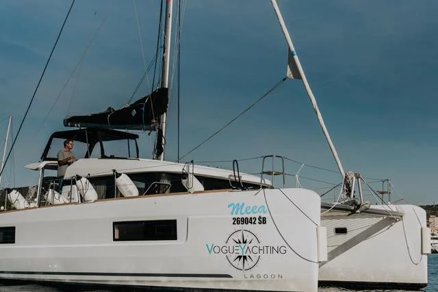Lagoon 40 (MEEA)  - 19
