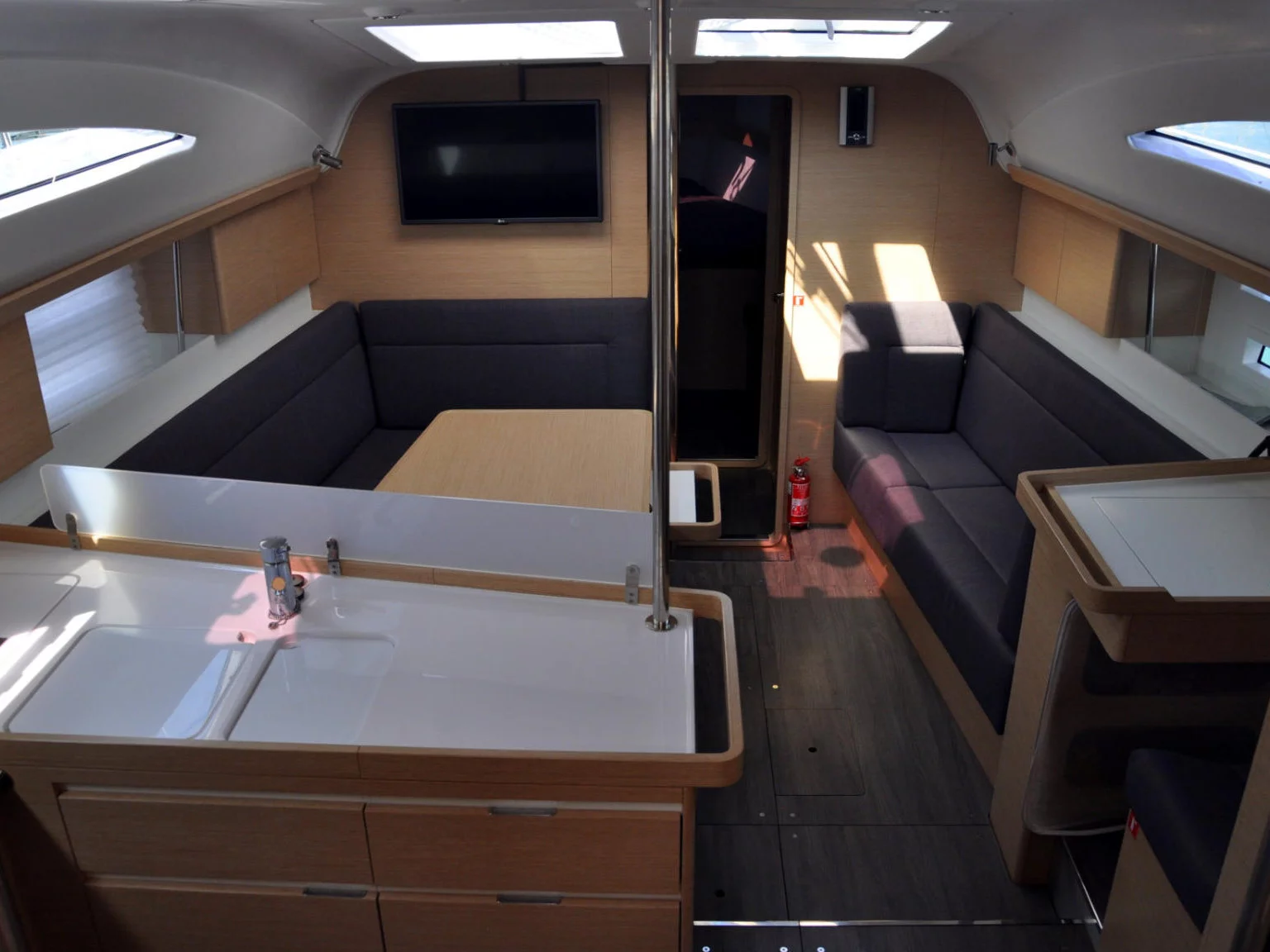 Elan Impression 45 (High AS) Interior image - 4