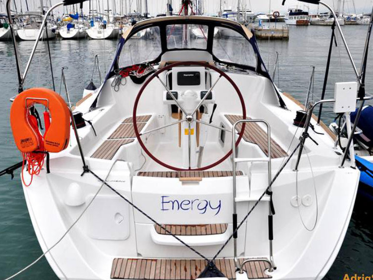 Photo #1 - Sun Odyssey 33i (Energy) en Izola - 20255
