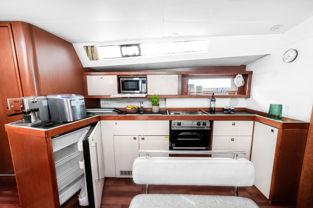 Photo #7 - Oceanis 45 (THEIA) en Sibenik - 24901