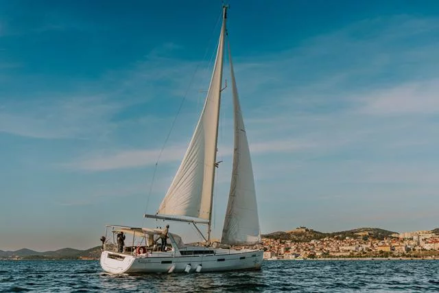 Oceanis 45 (THEIA)  - 3