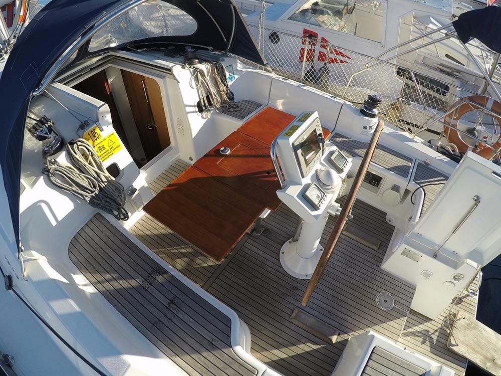 Photo #16 - Oceanis 37 (Tristaina) in Palamos - 21433