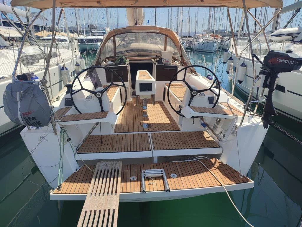 Dufour 350 (Spinaker) Main image - 0