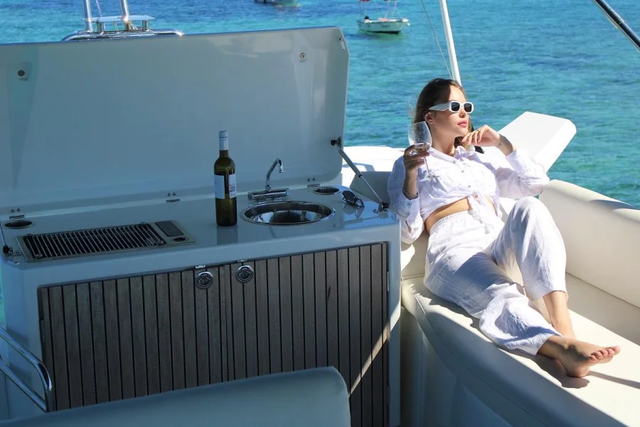 Monte Carlo 52 (Nora)  - 11