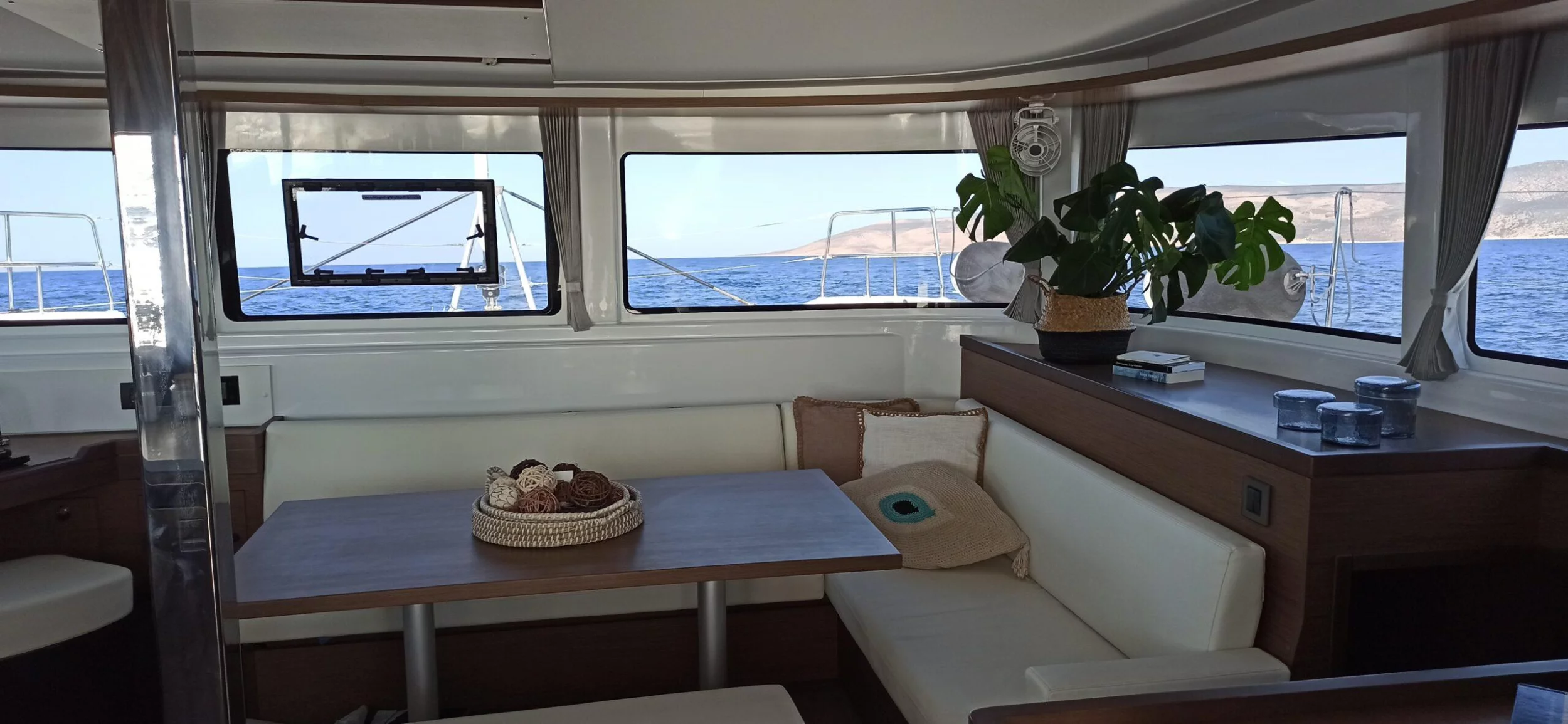 Lagoon 46 (My Tina)  - 9