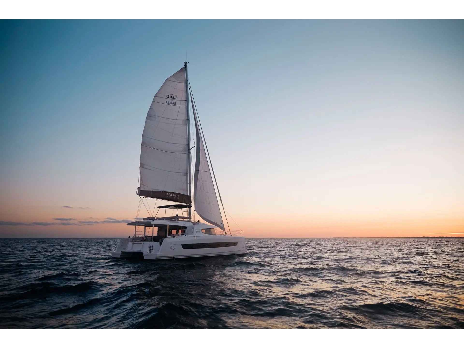 Photo #1 - Bali 4.6 (Romar VII) en Athènes - 61923
