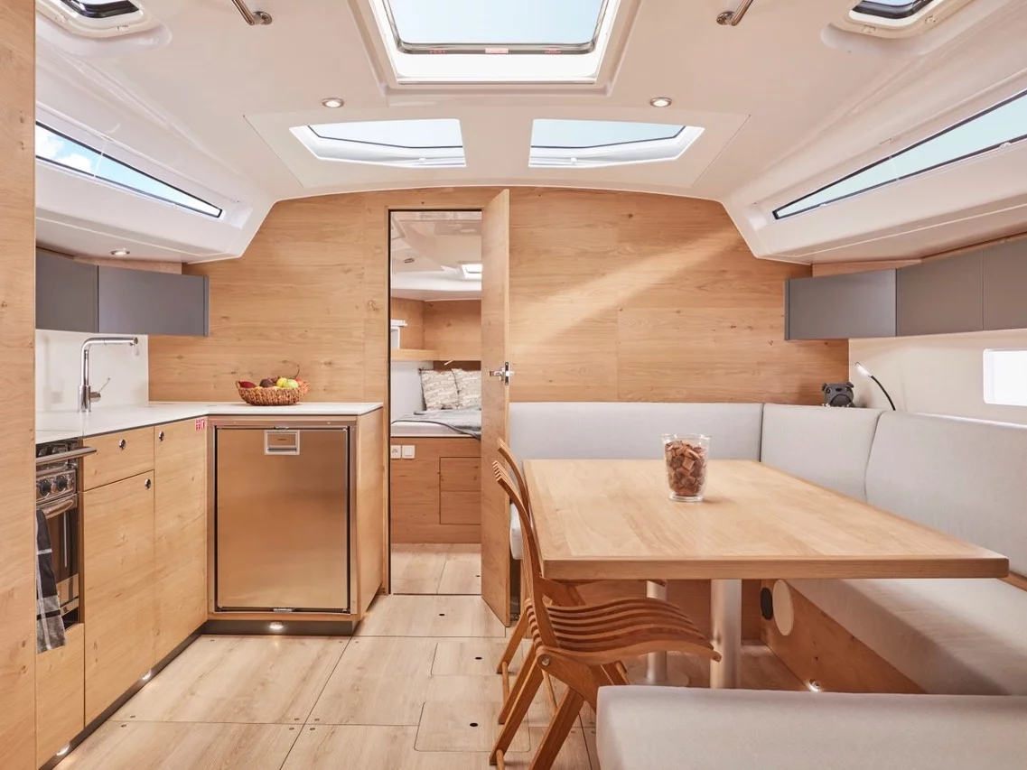 Elan Impression 45.1 (Skyline) Interior image - 5