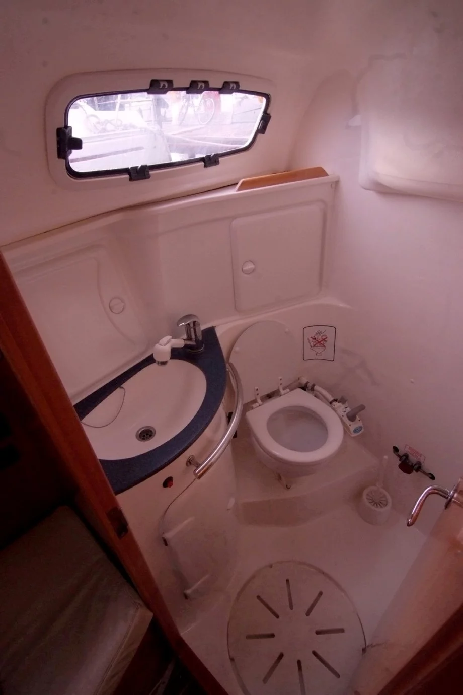 Bavaria 30 Cruiser (MILA)  - 4