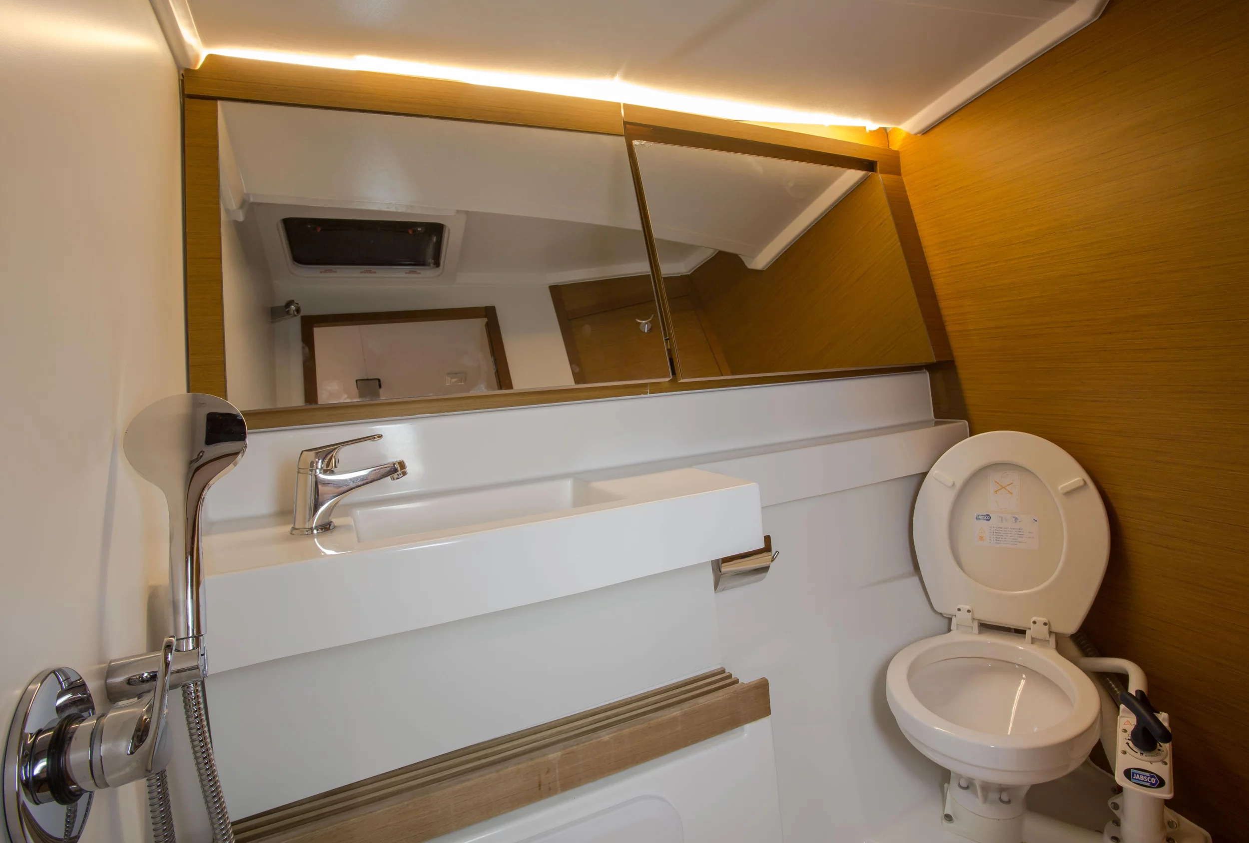 Sun Odyssey 440 (Deep Water)  - 1