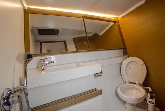 Sun Odyssey 440 (Ocean Song)  - 22