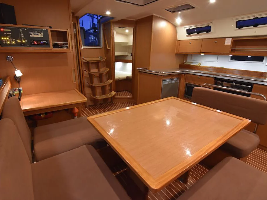 Bavaria Cruiser 45 (VIHOR) Interior image - 1