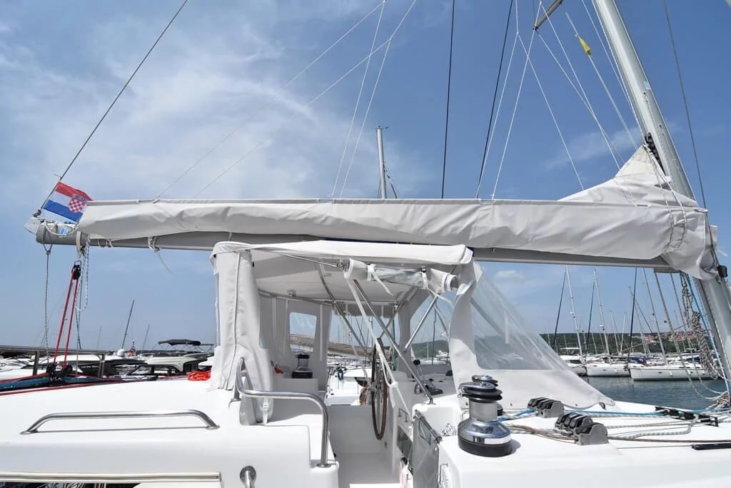 Lagoon 440 (OCEANUS)  - 6