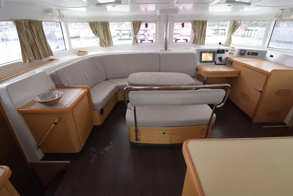 Lagoon 440 (OCEANUS)  - 9