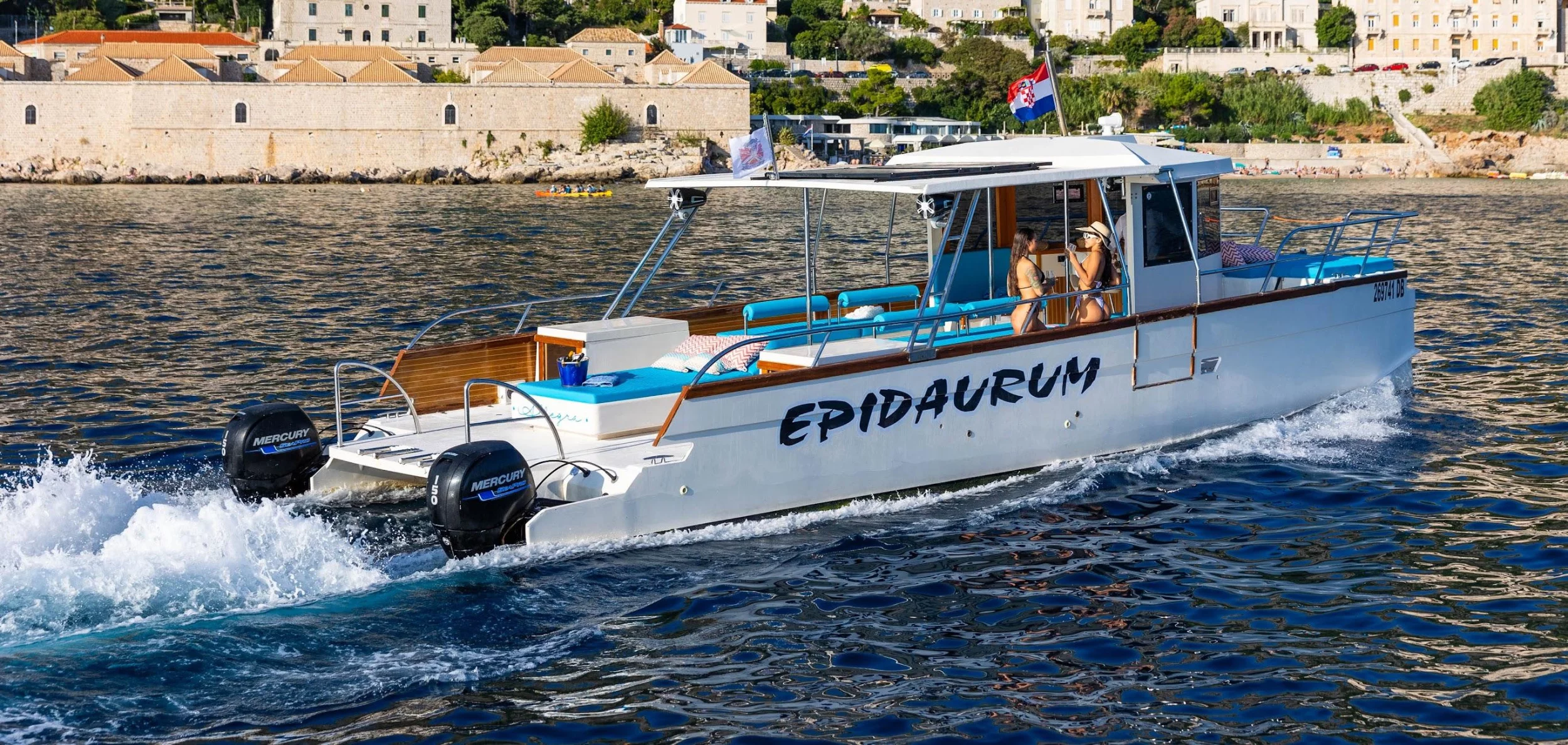 Custom build catamaran (Allegra)  - 13