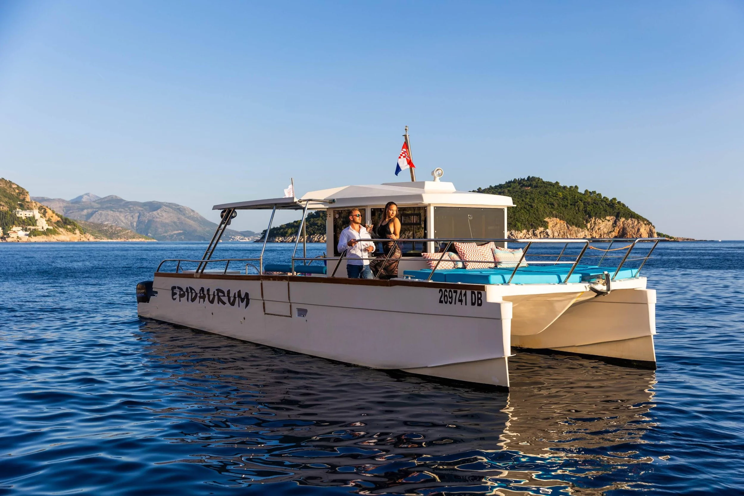 Custom build catamaran (Allegra)  - 21