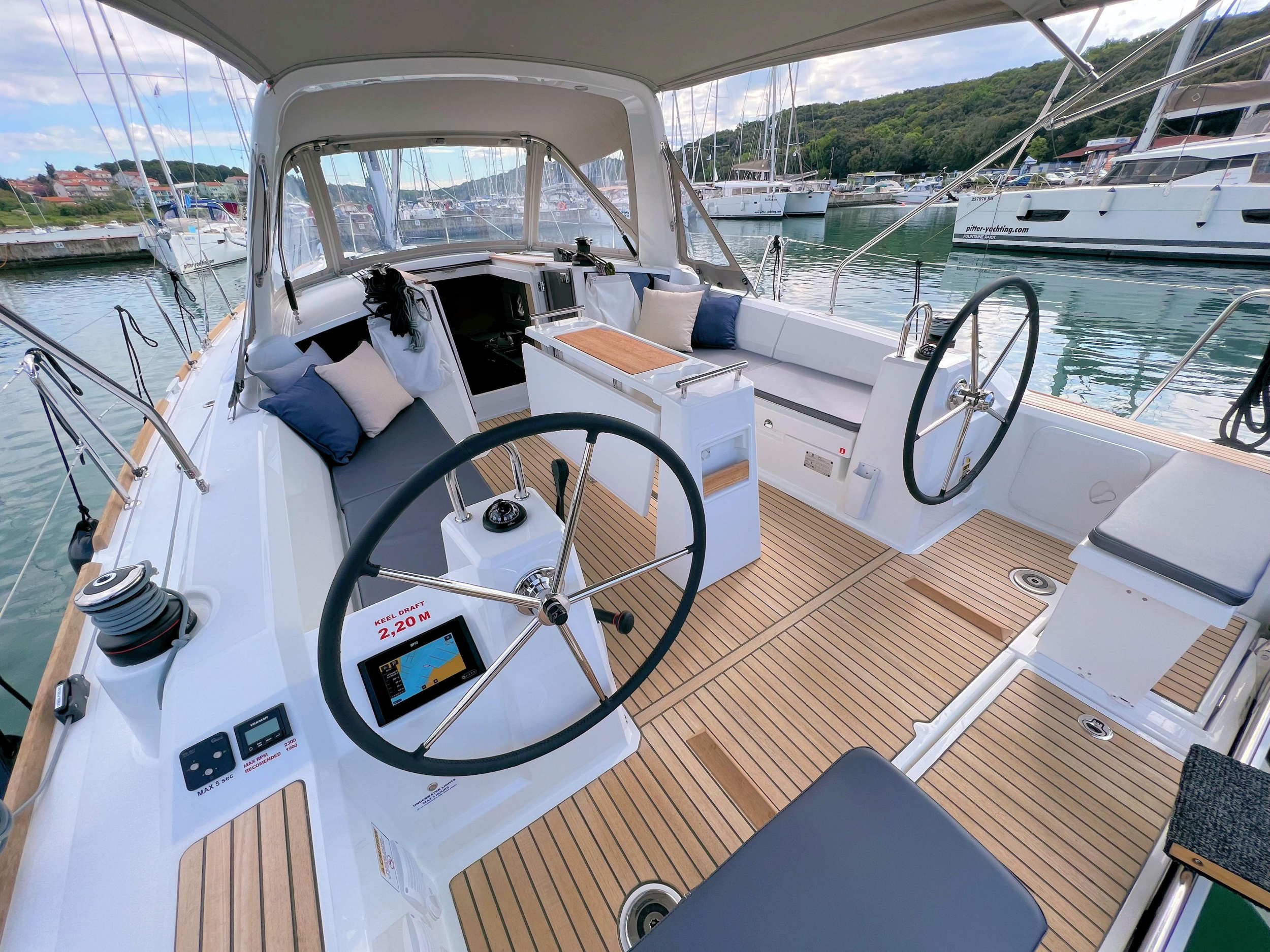 Photo #4 - Oceanis 38.1 (Jana) in Pula - 17958