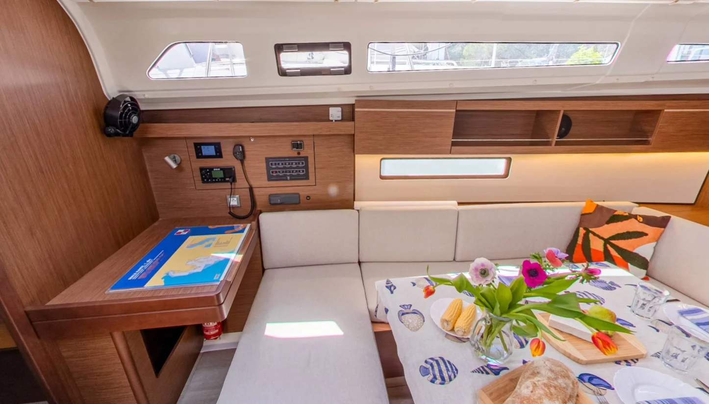 Oceanis 40.1 - 4 cab (STARLIGHT)  - 14