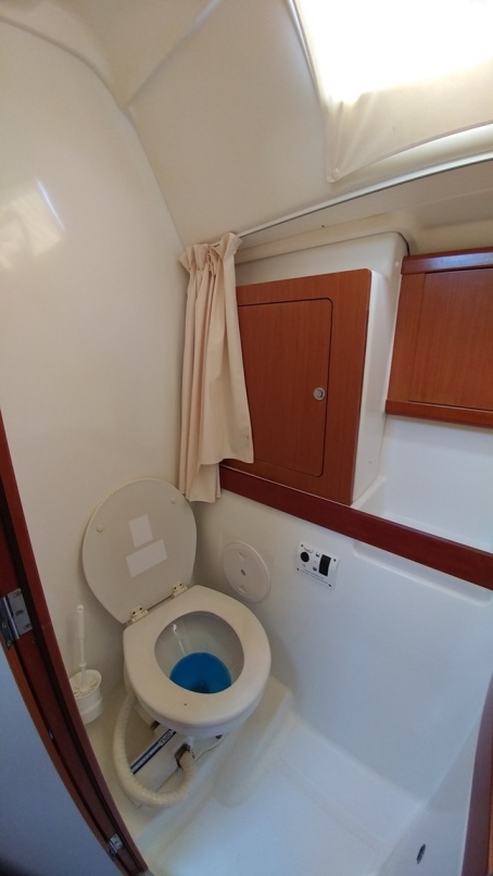 Photo #27 - Oceanis 43 (Beluga) en Eleusis - 21653
