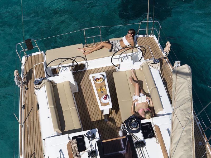 Photo #3 - Dufour 460 Grand Large (Genny) in Olbia - 21437