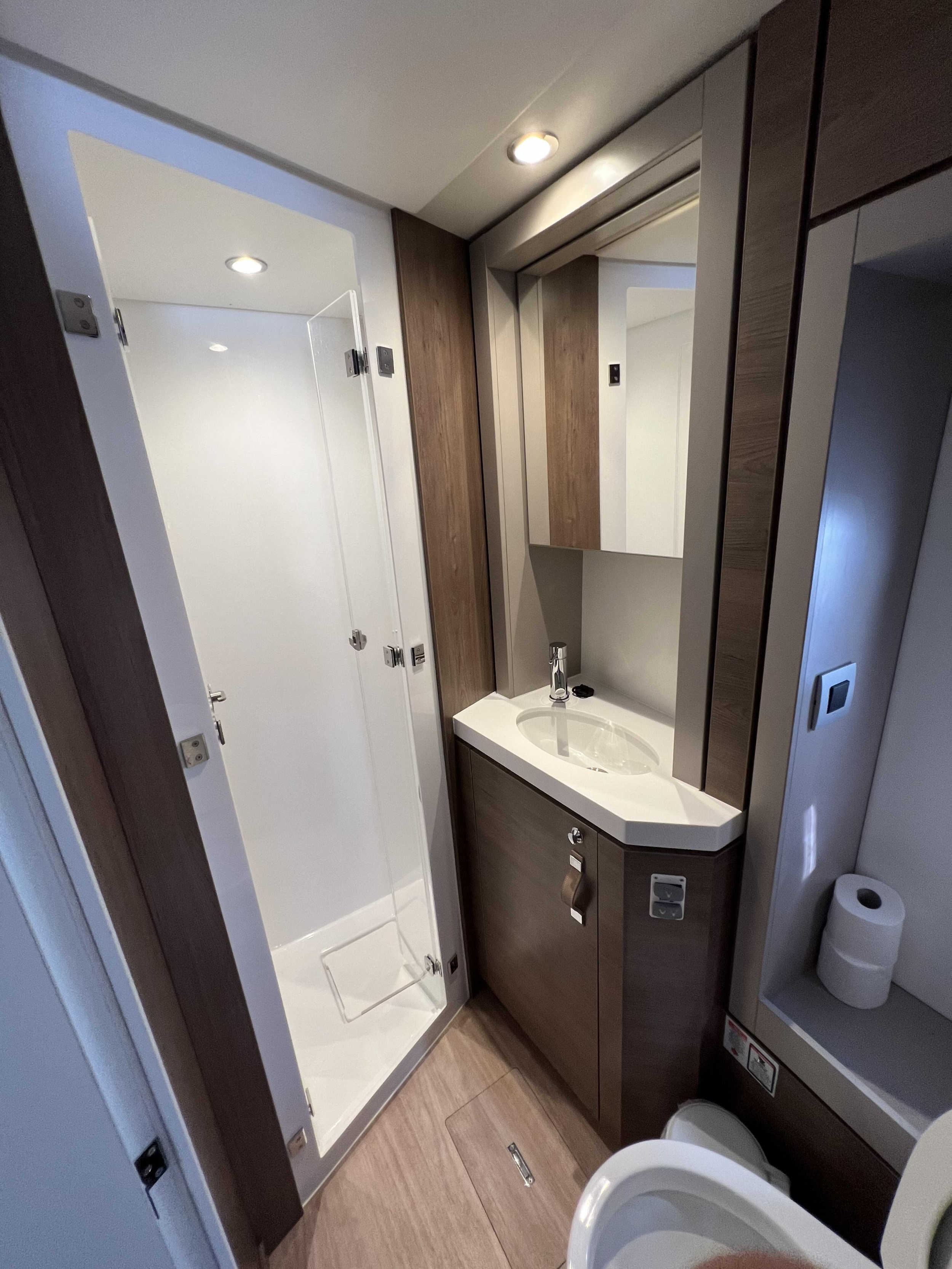 Photo #3 - Bali 4.6 (Star Velvet (, , , dishwasher)) in Athen - 18460