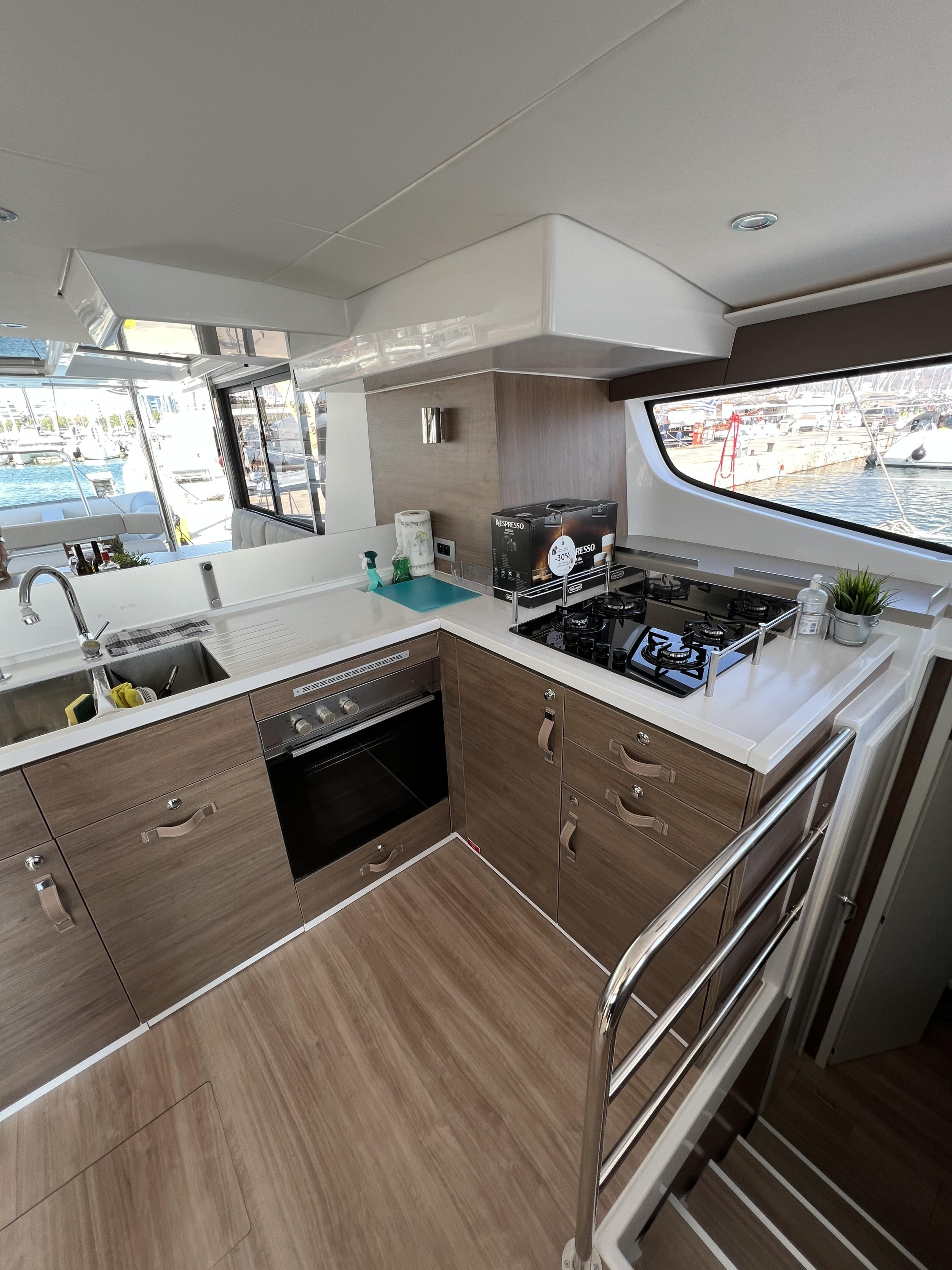 Photo #17 - Bali 4.6 (Star Velvet (, , , dishwasher)) in Athen - 18460