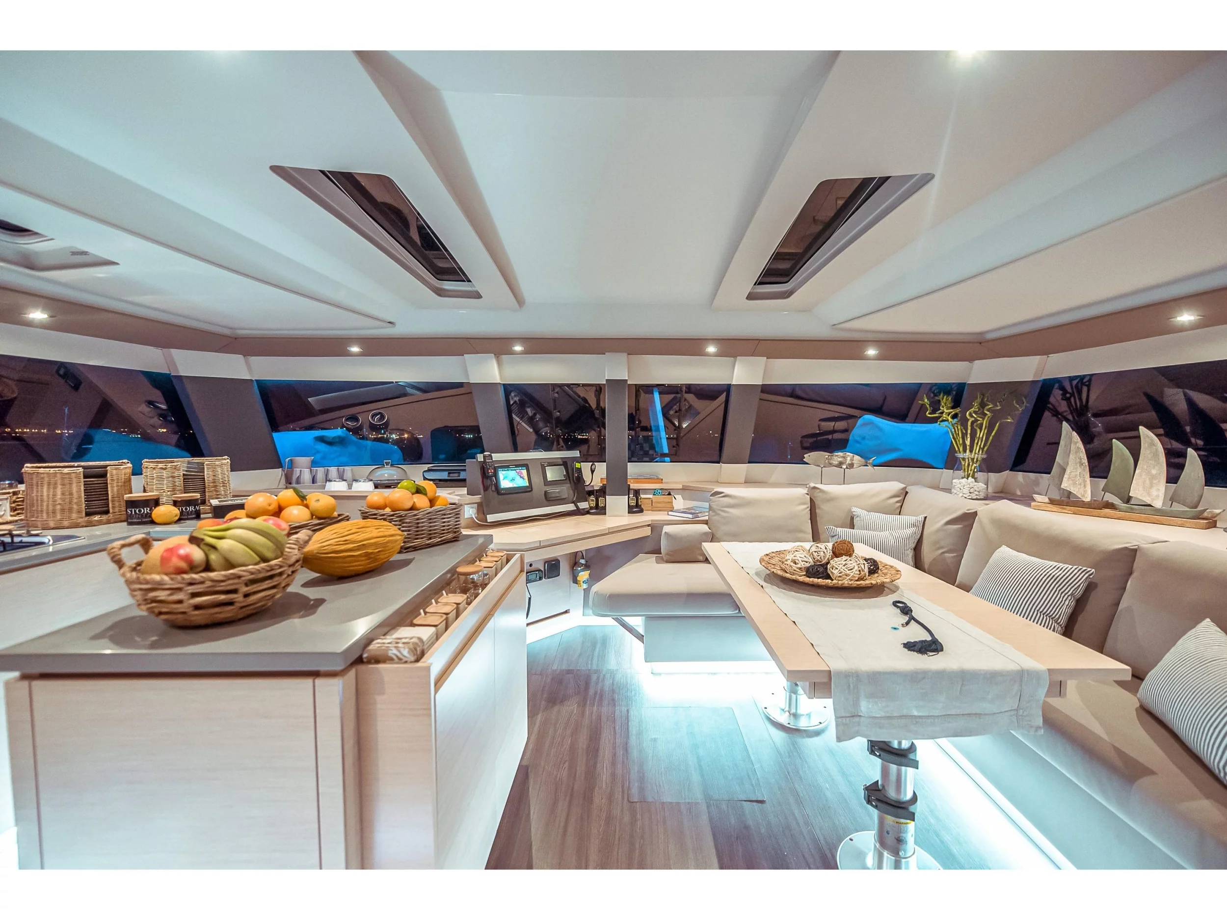 Saba 50 (SEA ENERGY V) Interior image - 18