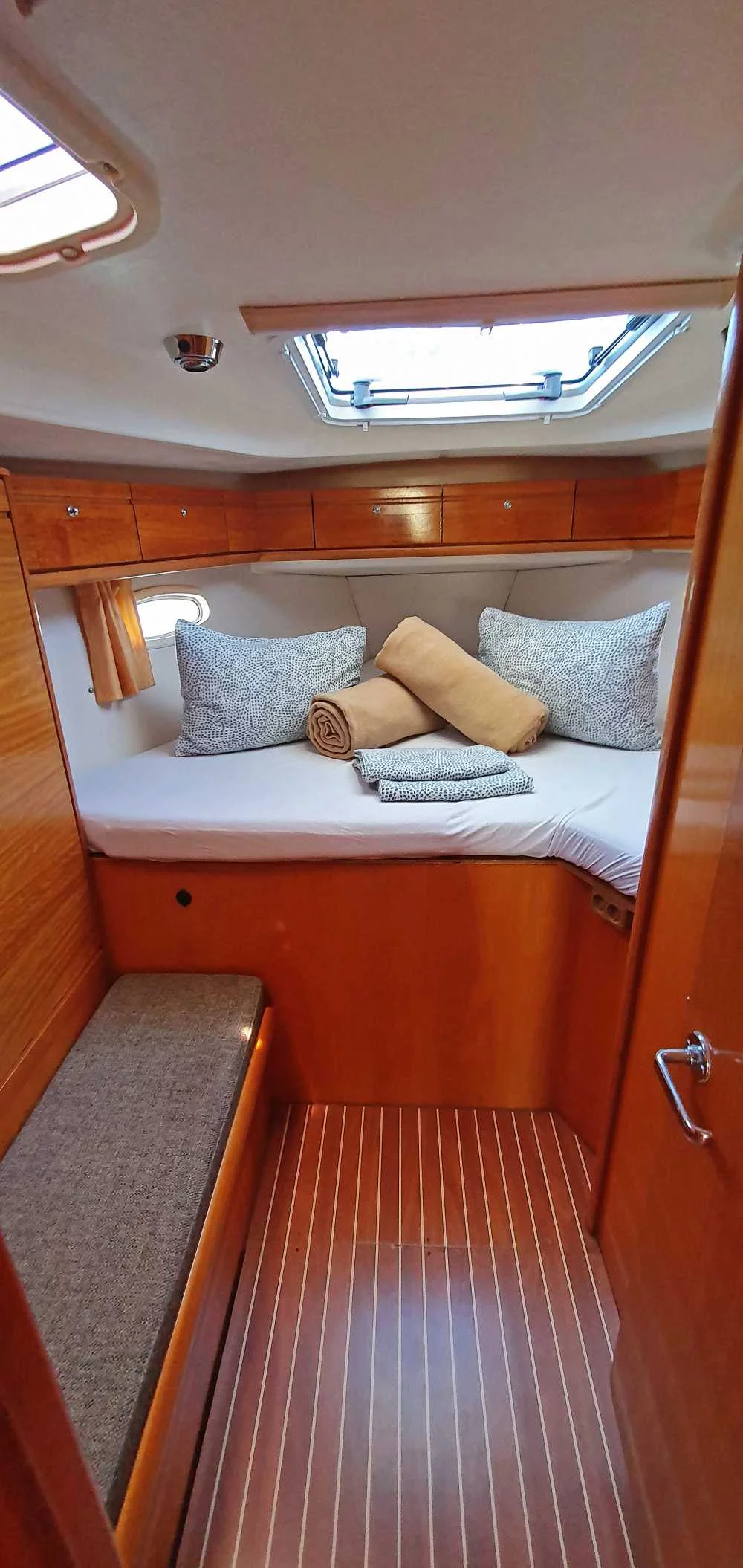Bavaria 50 Cruiser (Led Zeppelin)  - 7
