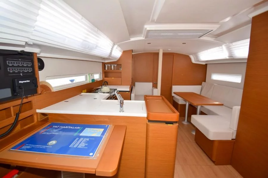 Sun Odyssey 410 (Sky Ela)  - 1