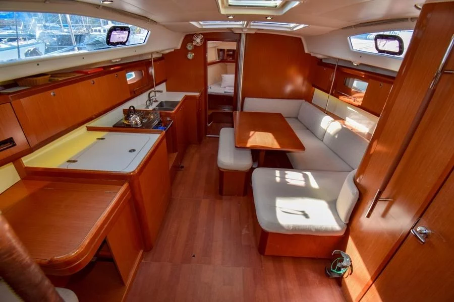 Oceanis 40 (Zezo)  - 15