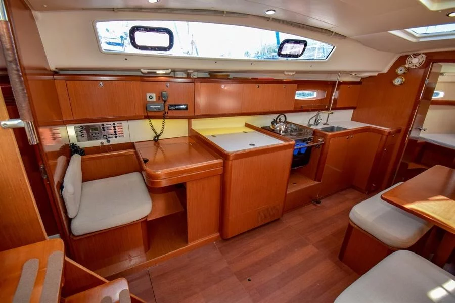 Oceanis 40 (Zezo)  - 12