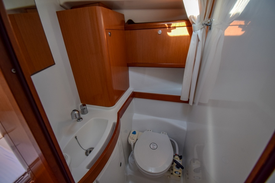 Photo #6 - Oceanis 40 (Zezo) in Marmaris - 7707
