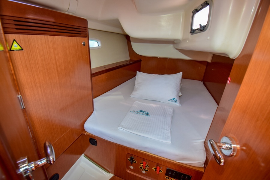 Photo #22 - Oceanis 40 (Zezo) in Marmaris - 7707
