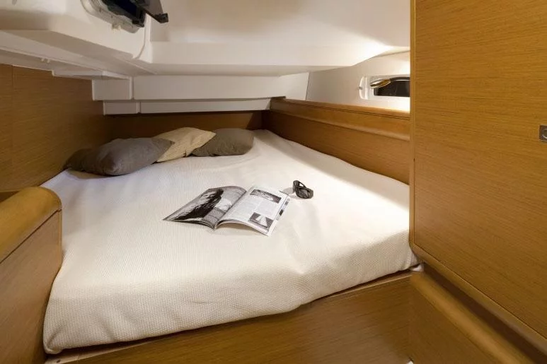 Sun Odyssey 419 ()  - 8