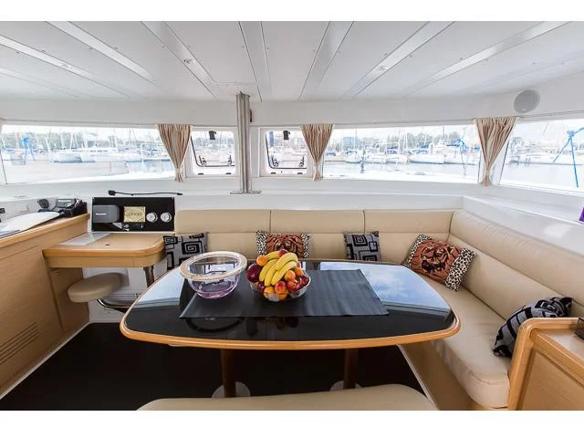 Lagoon 420 (SAMBA) Interior image - 6
