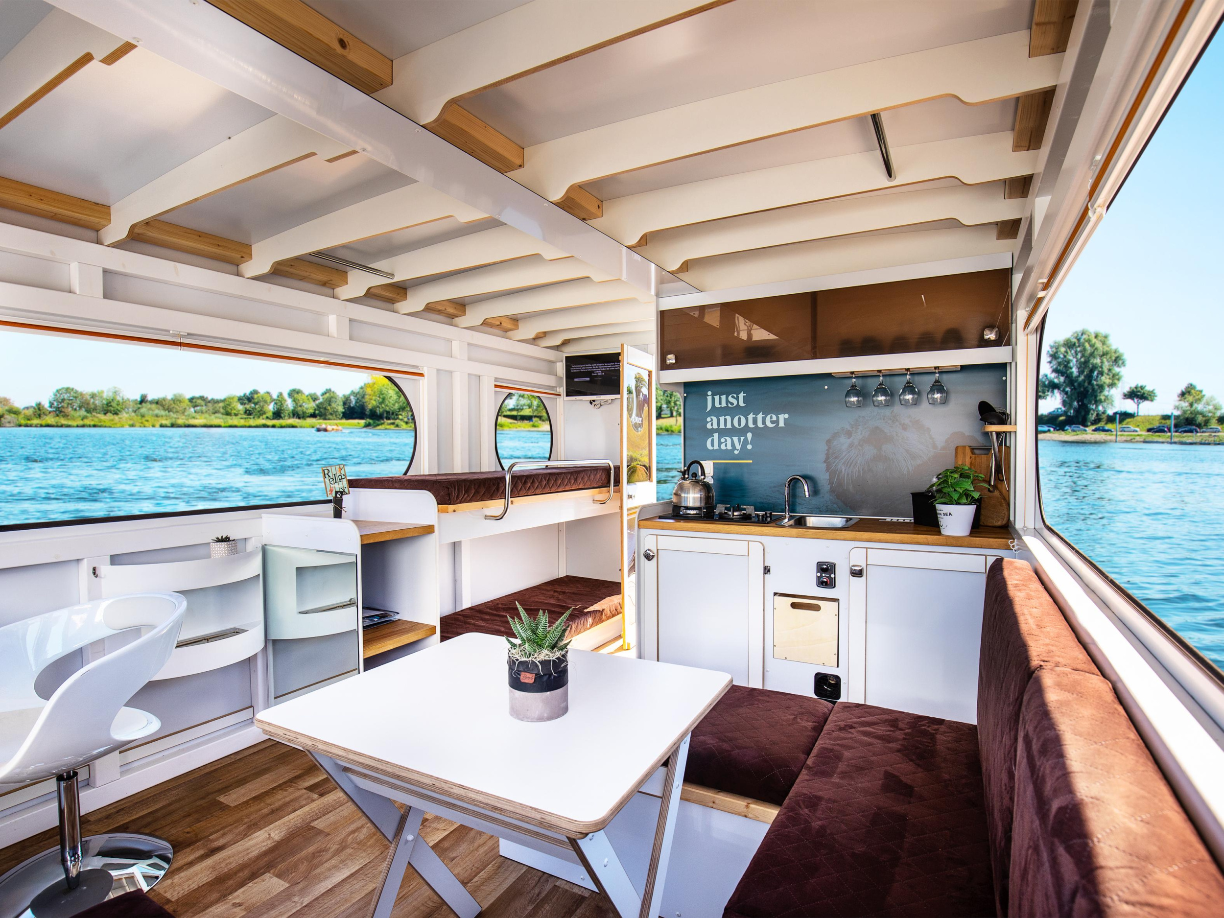 Photo #7 - Houseboat (Rolly Boat max) (Oslo) in Kinrooi - 21761
