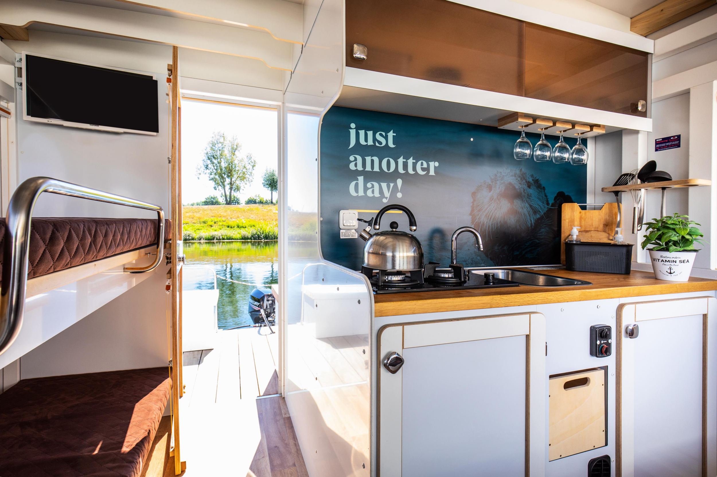 Photo #6 - Houseboat (Rolly Boat max) (Oslo) in Kinrooi - 21761