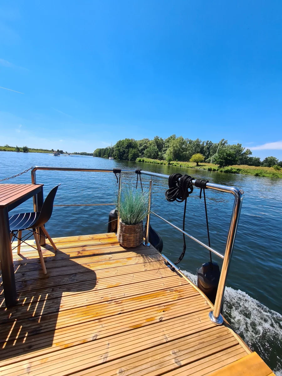 Houseboat (La Mare L) (Neo)  - 1