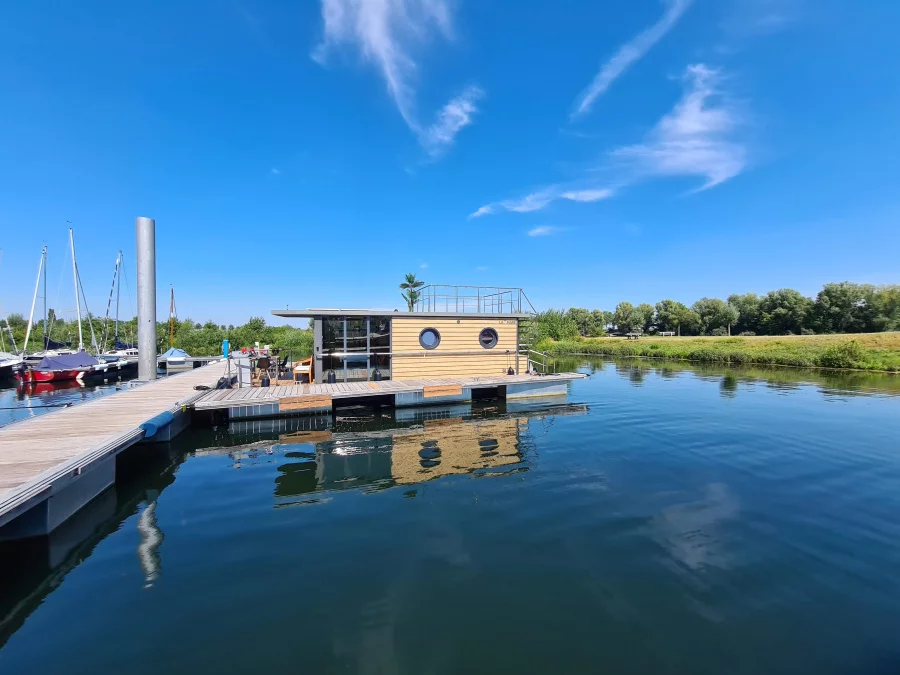 Houseboat (La Mare L) (Neo)  - 8