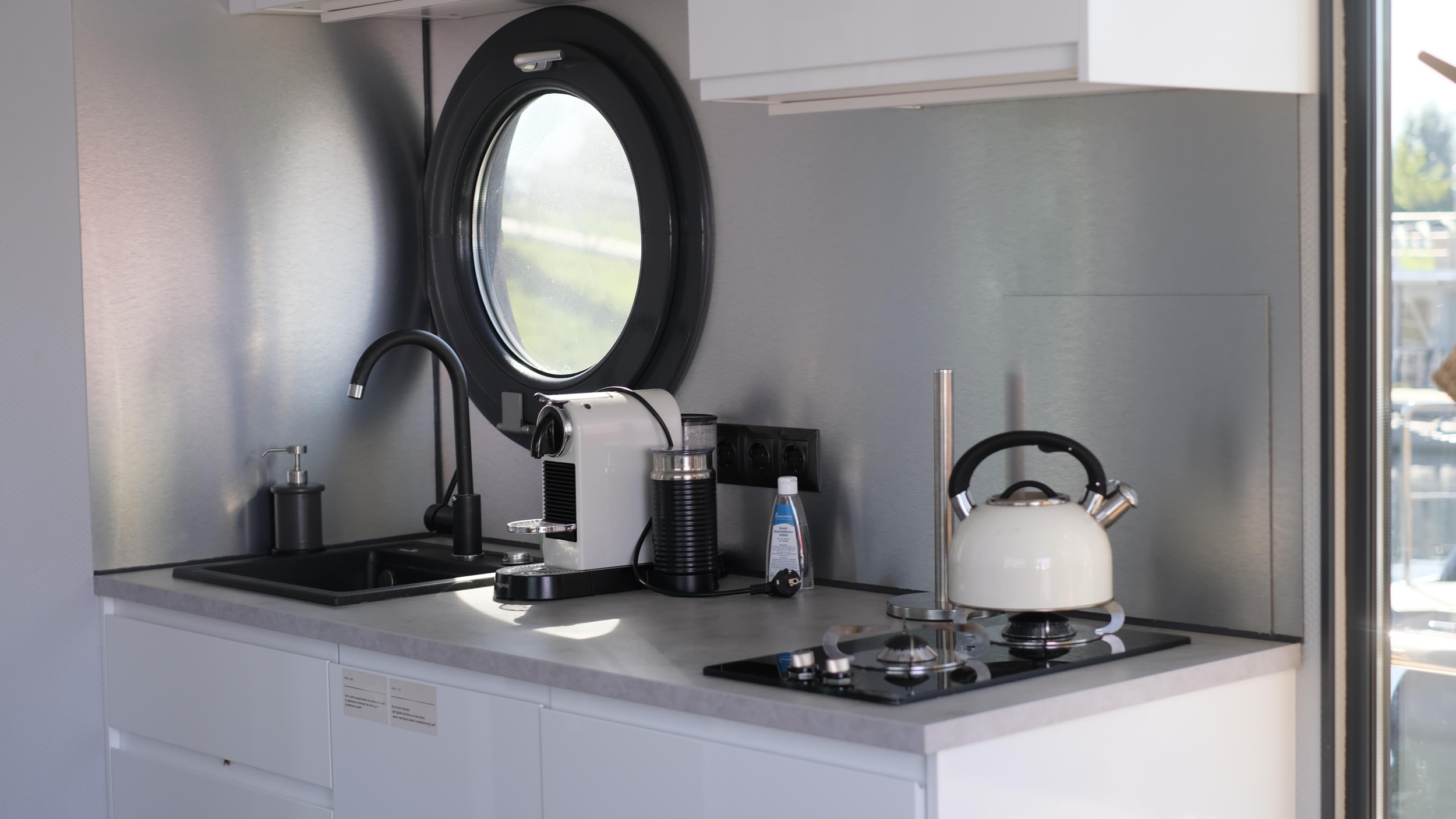 Photo #2 - Houseboat (La Mare L) (Helsinki) in Kinrooi - 21758