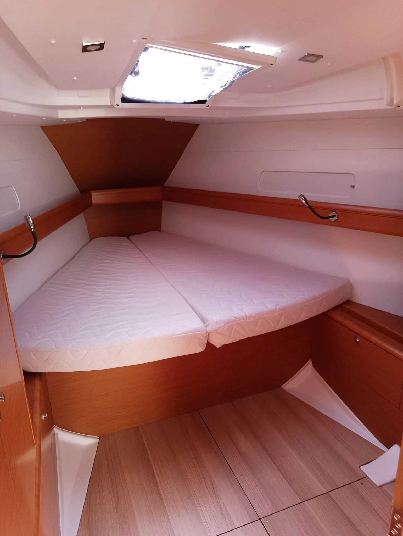 Sun Odyssey 419 (Foxy)  - 9
