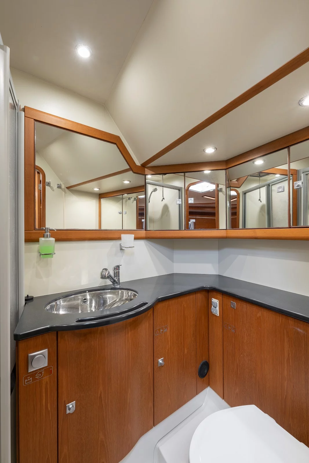 Dehler 60 (Blue Oyster)  - 15