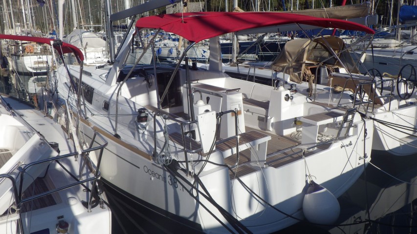Photo #10 - Oceanis 38.1 (LUCE) in Dubrovnik - 8708