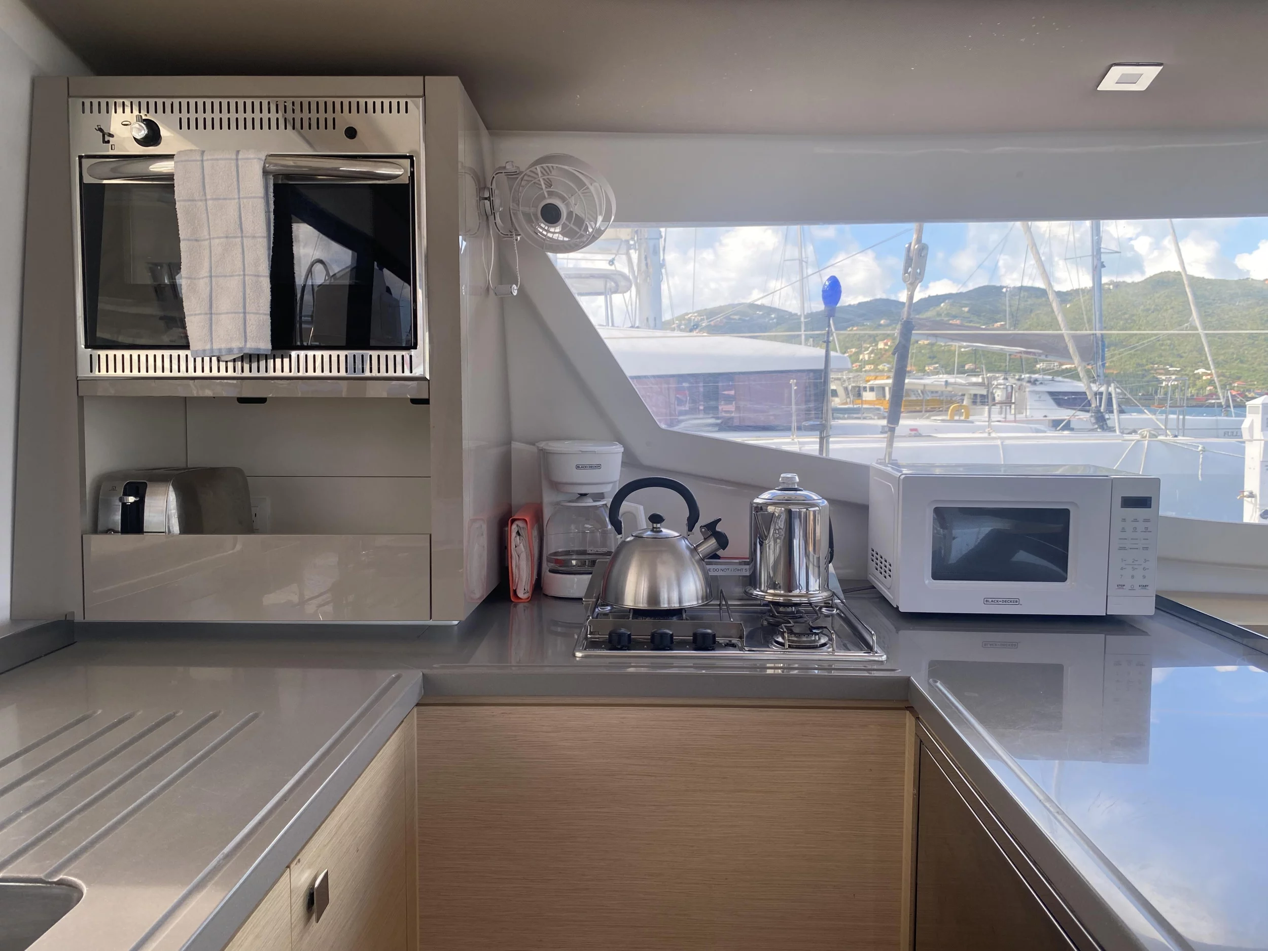 Fountaine Pajot Helia 44 Evolution (Peacemaker)  - 22