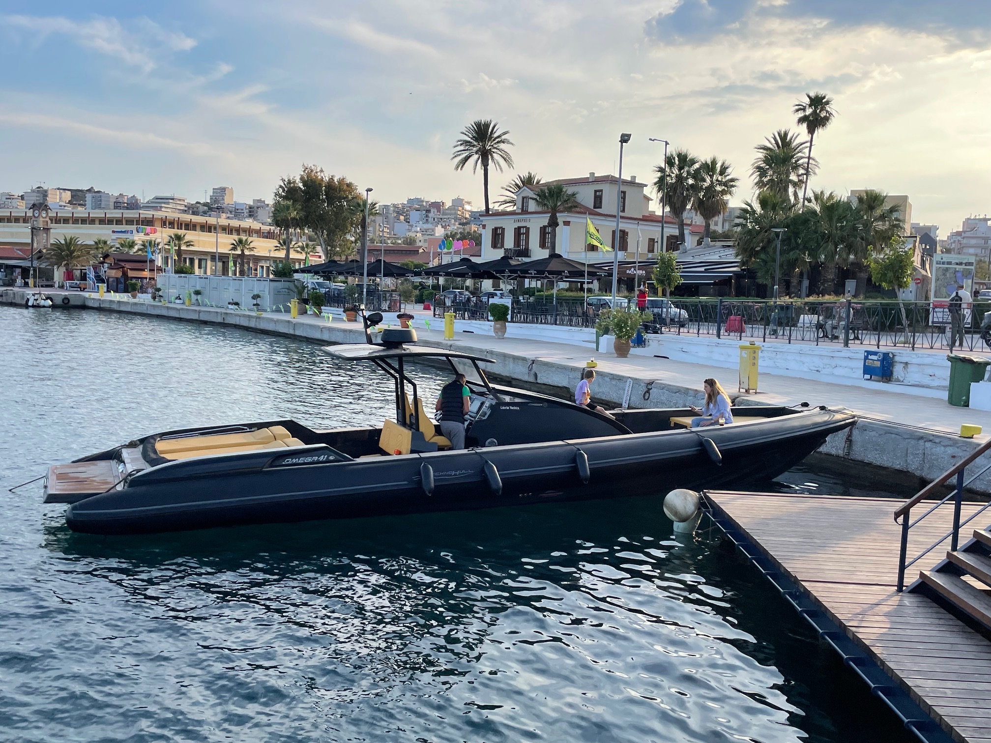 Technohull Omega 41 — photo 2