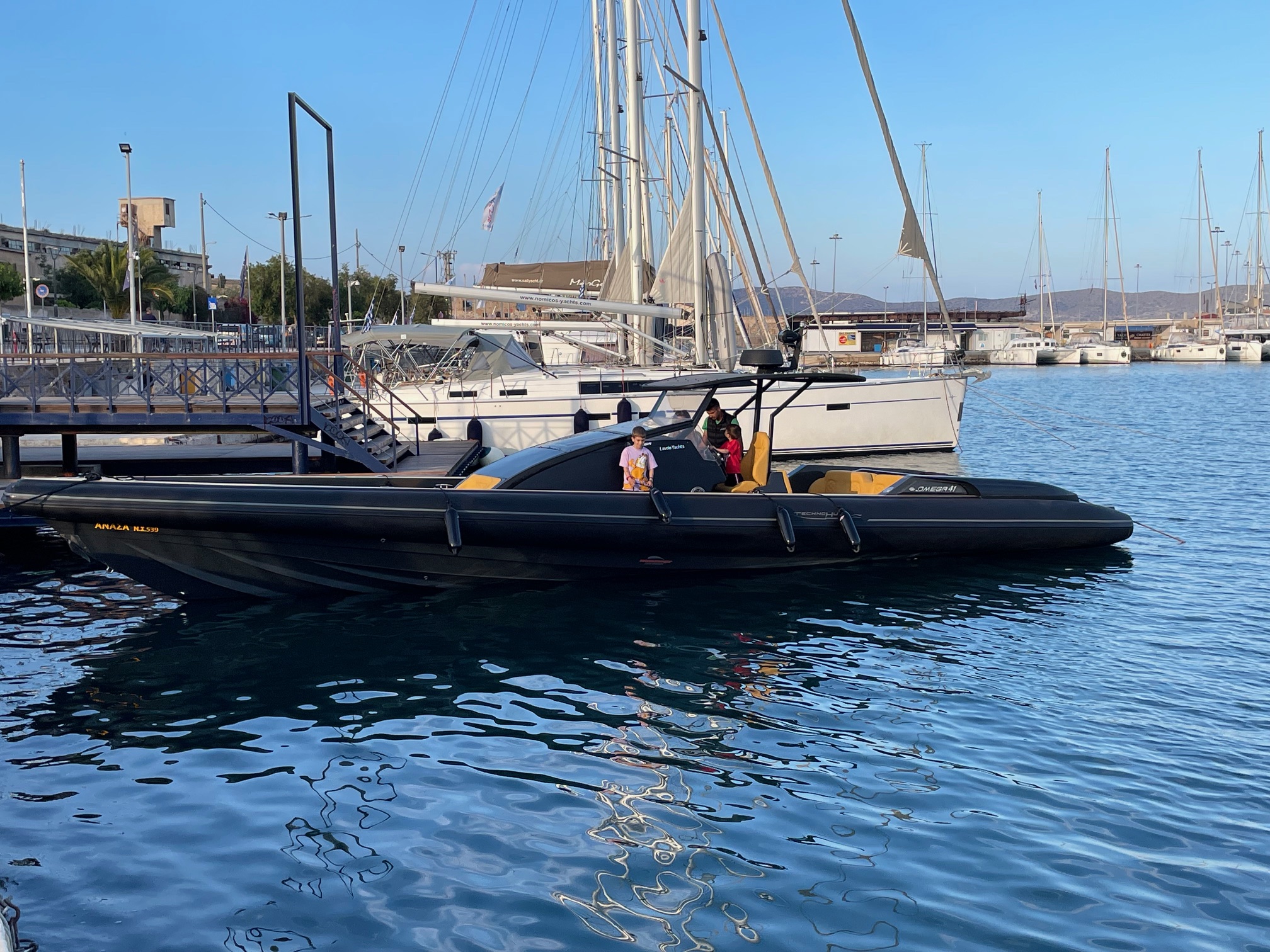 Technohull Omega 41 — photo 5